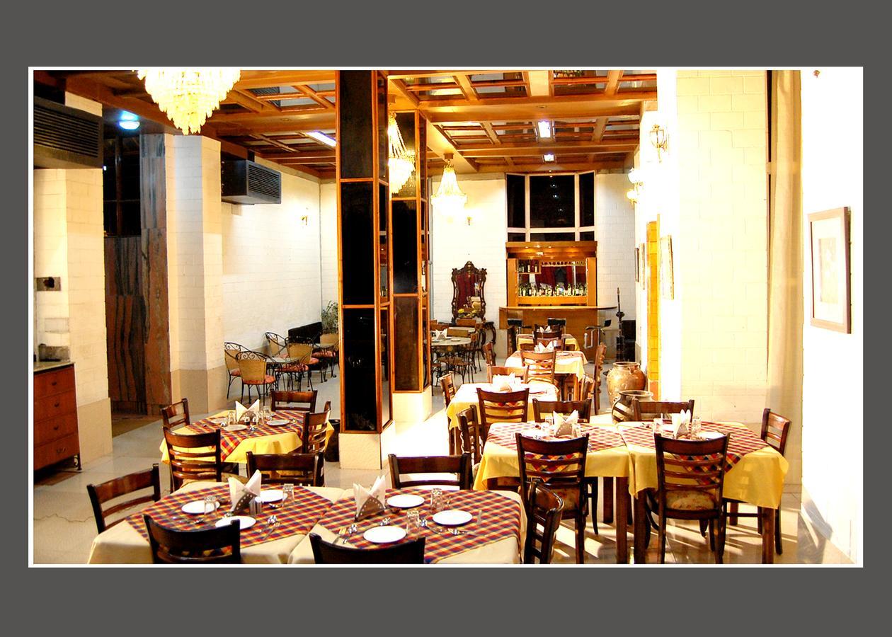 Hotel Out Town Manāli Extérieur photo